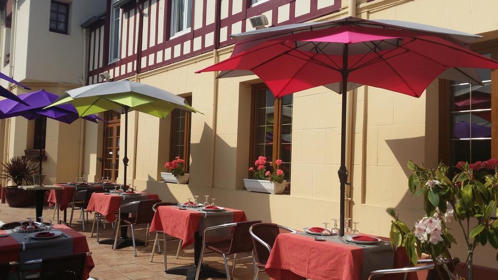 Hotellerie Normande Dozulé Eksteriør billede